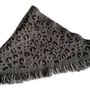 David & Young knit scarf/wrap animal print pattern